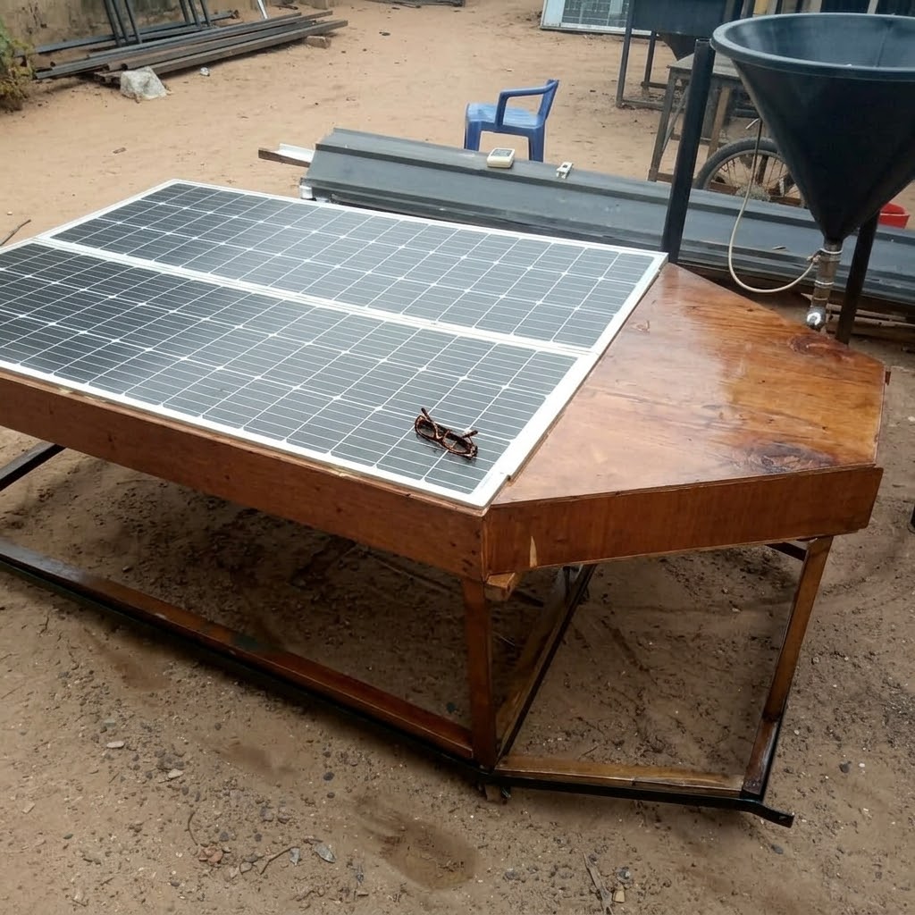 Solar powered grain dryer